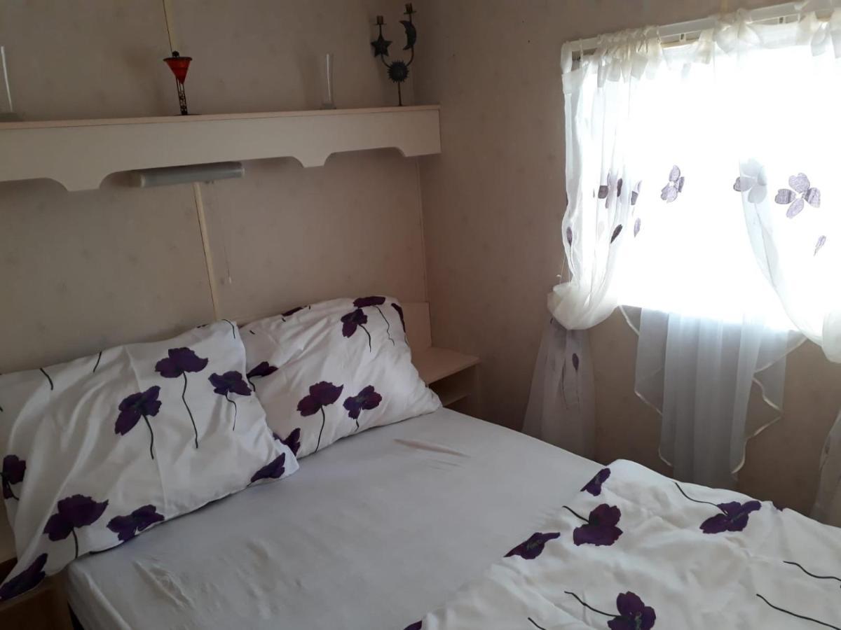 Mobilni Dum U Goldy Otel Česká Skalice Dış mekan fotoğraf