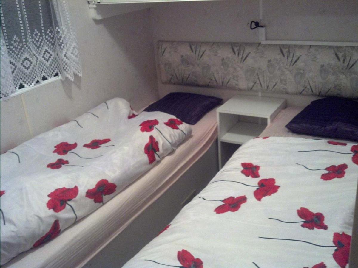 Mobilni Dum U Goldy Otel Česká Skalice Dış mekan fotoğraf