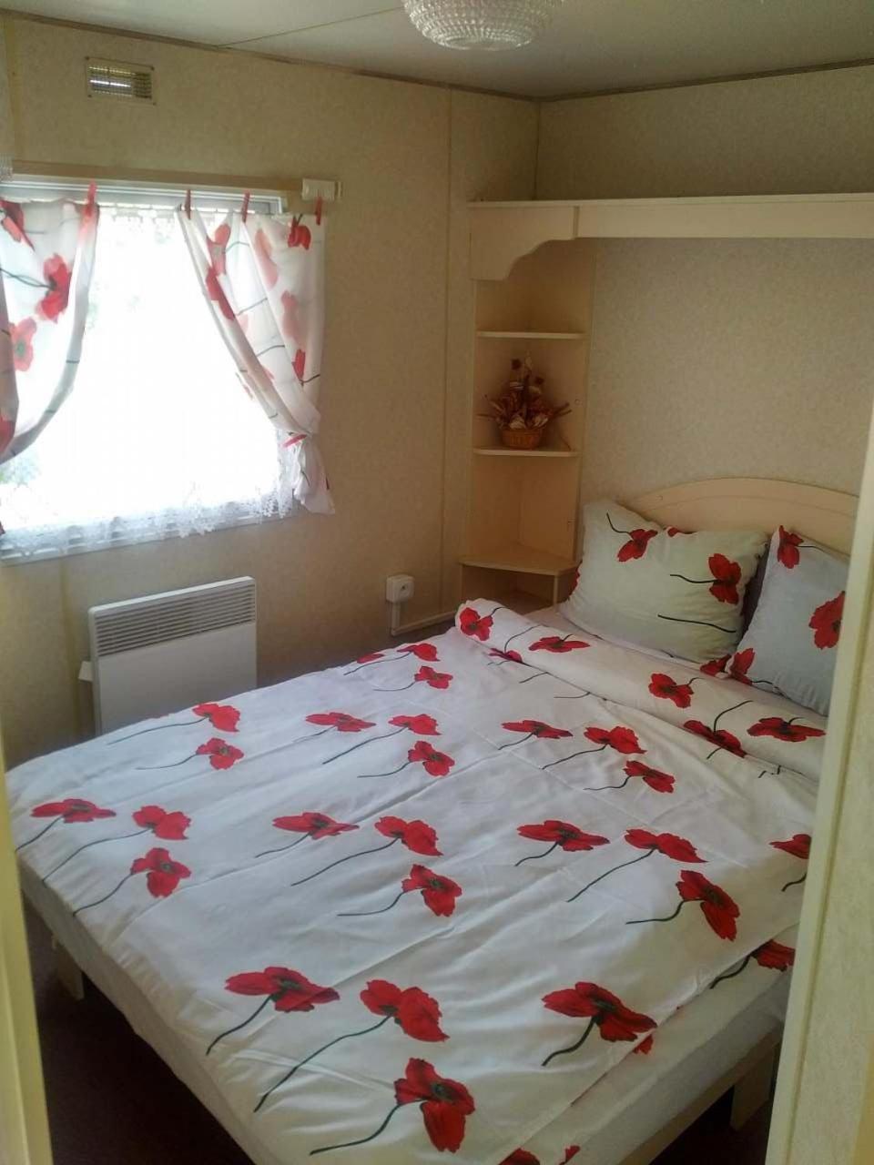 Mobilni Dum U Goldy Otel Česká Skalice Dış mekan fotoğraf